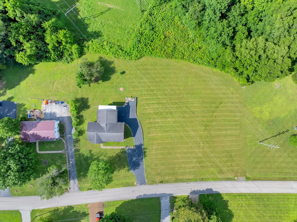 308 Lake Drive Columbia TN 38401