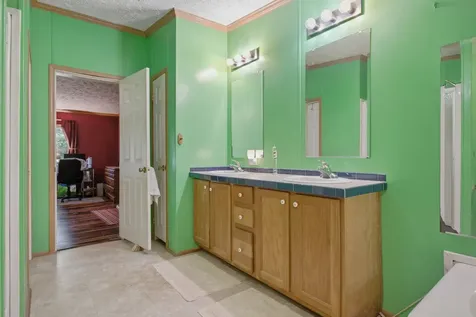 5843 Valley Drive Lyles TN 37098