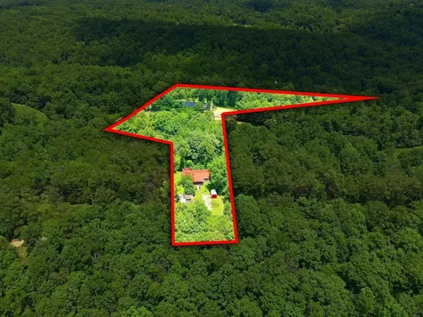 5843 Valley Drive Lyles TN 37098