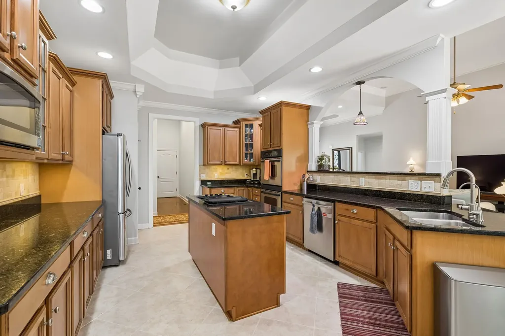 402 Five Oaks Boulevard Lebanon TN 37087