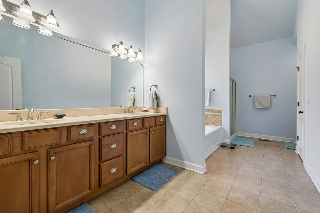 402 Five Oaks Boulevard Lebanon TN 37087