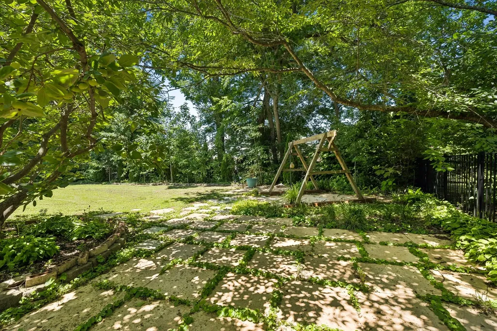 402 Five Oaks Boulevard Lebanon TN 37087