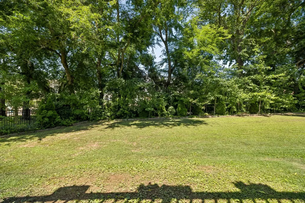 402 Five Oaks Boulevard Lebanon TN 37087