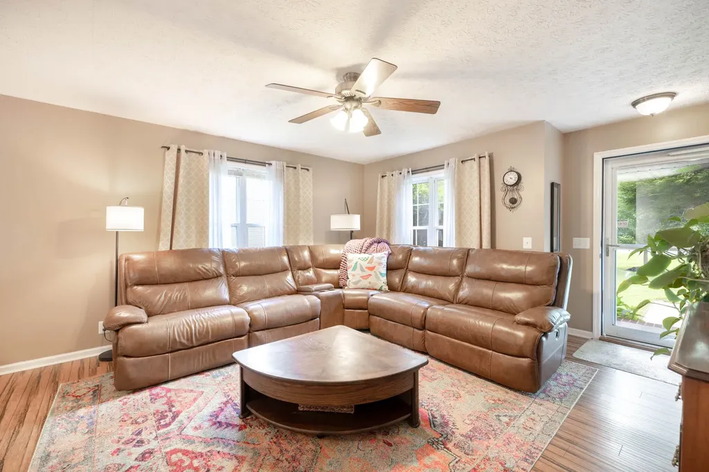 2027 Skyline Drive Goodlettsville TN 37072