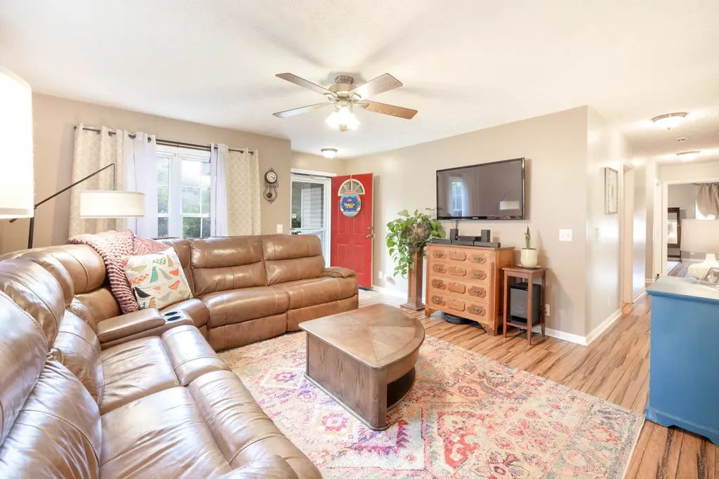 2027 Skyline Drive Goodlettsville TN 37072