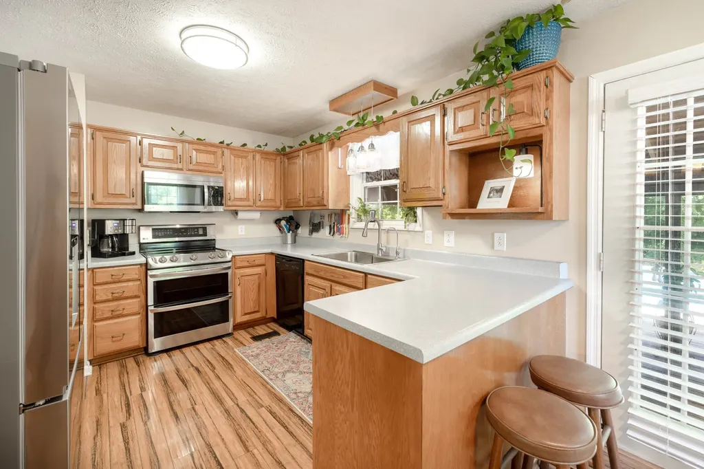 2027 Skyline Drive Goodlettsville TN 37072