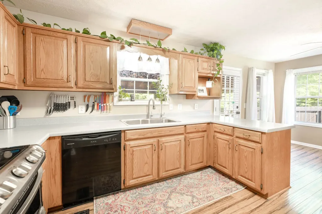 2027 Skyline Drive Goodlettsville TN 37072