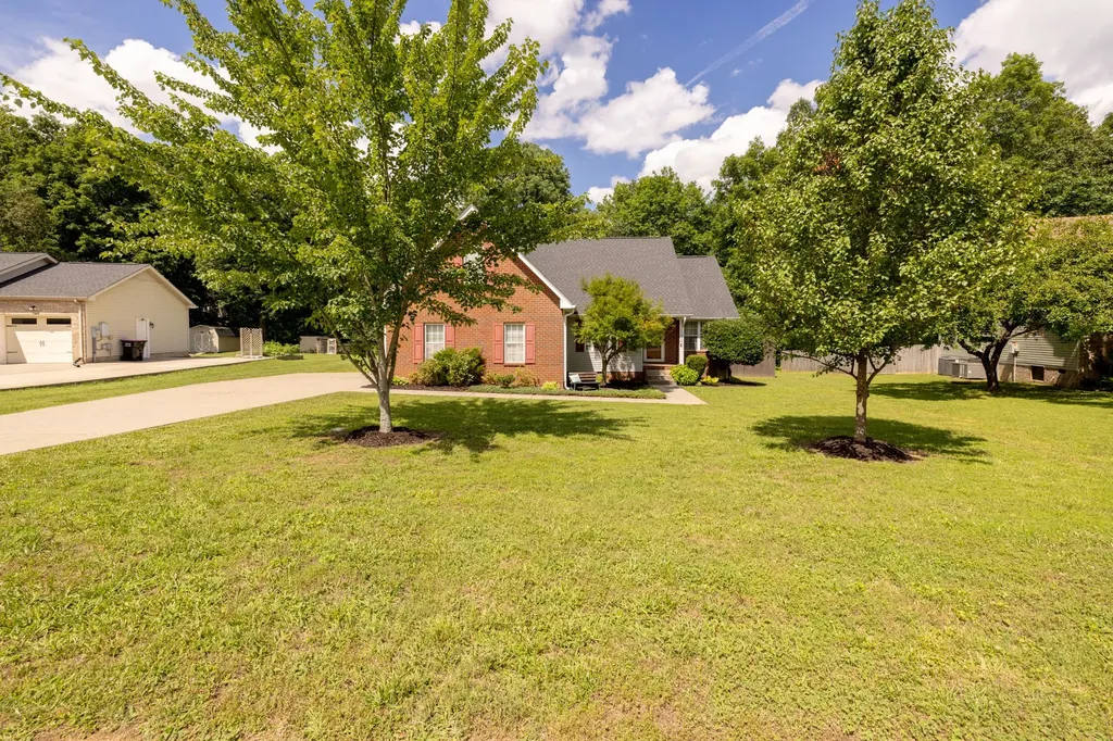 2027 Skyline Drive Goodlettsville TN 37072