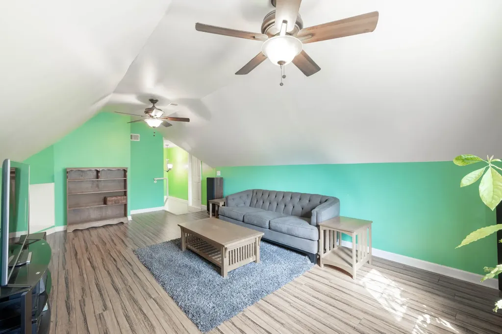 2027 Skyline Drive Goodlettsville TN 37072