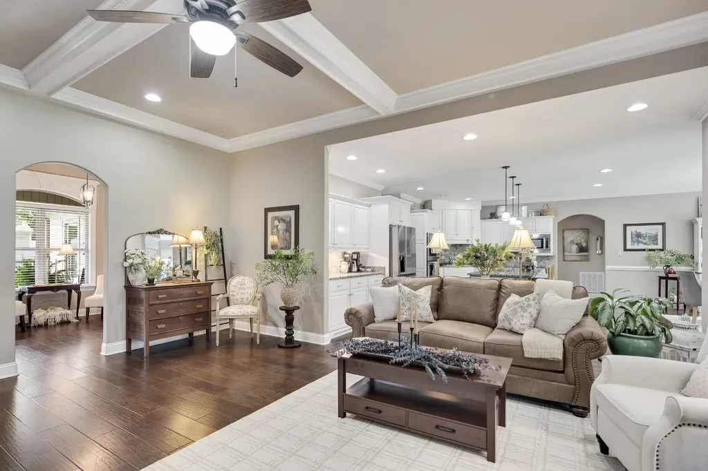 32 Sunhaven Drive Jackson TN 38305