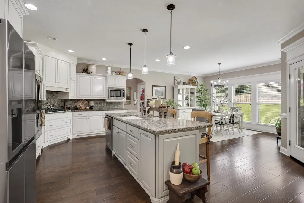 32 Sunhaven Drive Jackson TN 38305