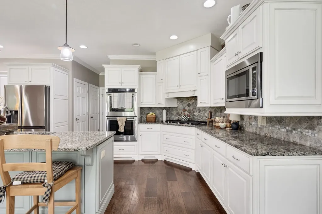 32 Sunhaven Drive Jackson TN 38305