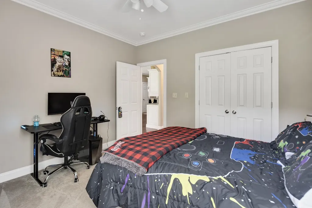 32 Sunhaven Drive Jackson TN 38305