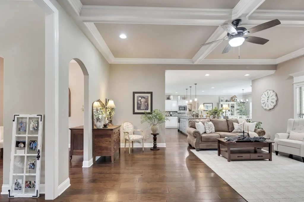 32 Sunhaven Drive Jackson TN 38305