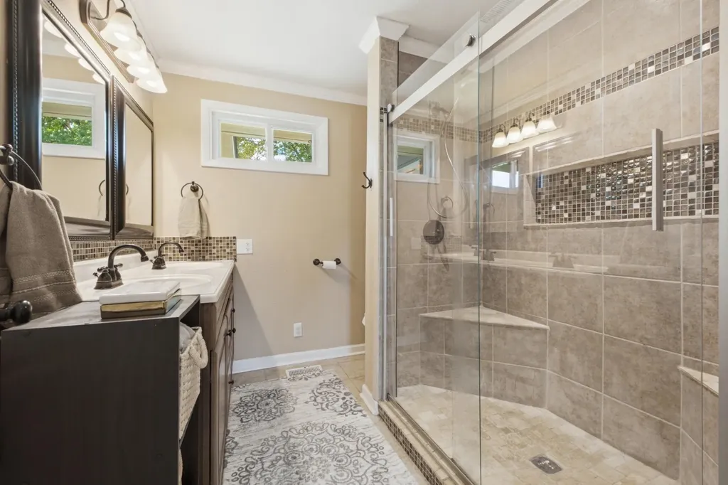 9417 Bennie Lane Ooltewah TN 37363