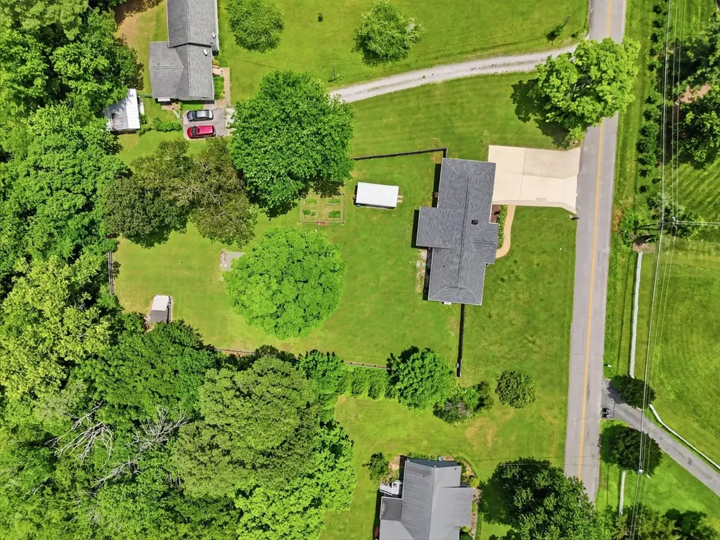 9417 Bennie Lane Ooltewah TN 37363