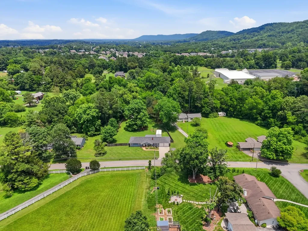 9417 Bennie Lane Ooltewah TN 37363