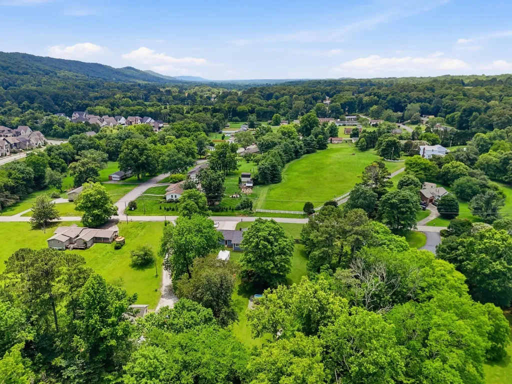 9417 Bennie Lane Ooltewah TN 37363