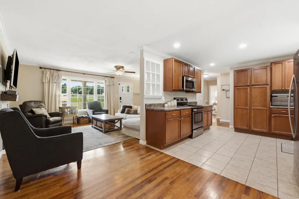 9417 Bennie Lane Ooltewah TN 37363