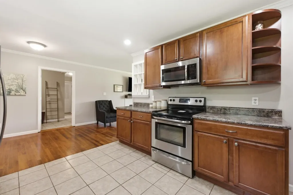 9417 Bennie Lane Ooltewah TN 37363