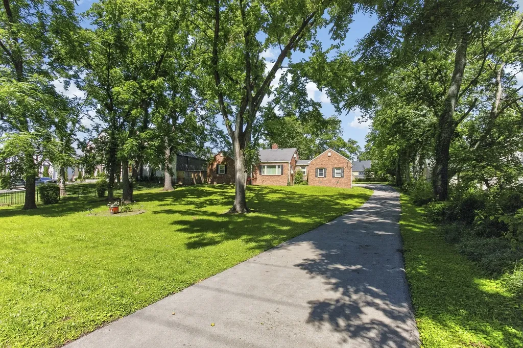 3304 Lealand Lane Nashville TN 37204