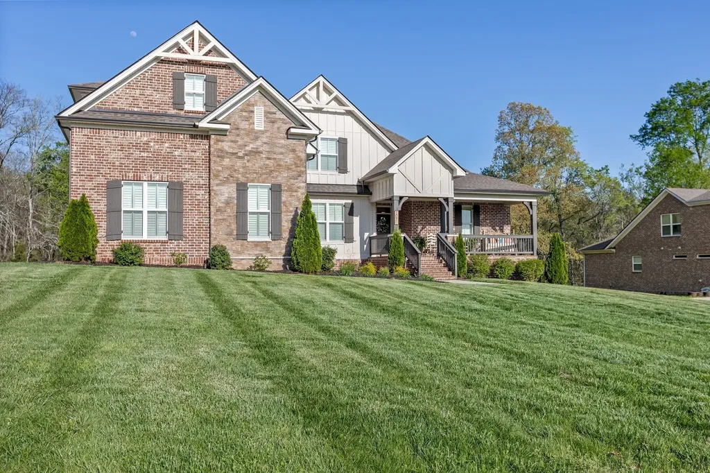 1070 Hideaway Road Columbia TN 38401