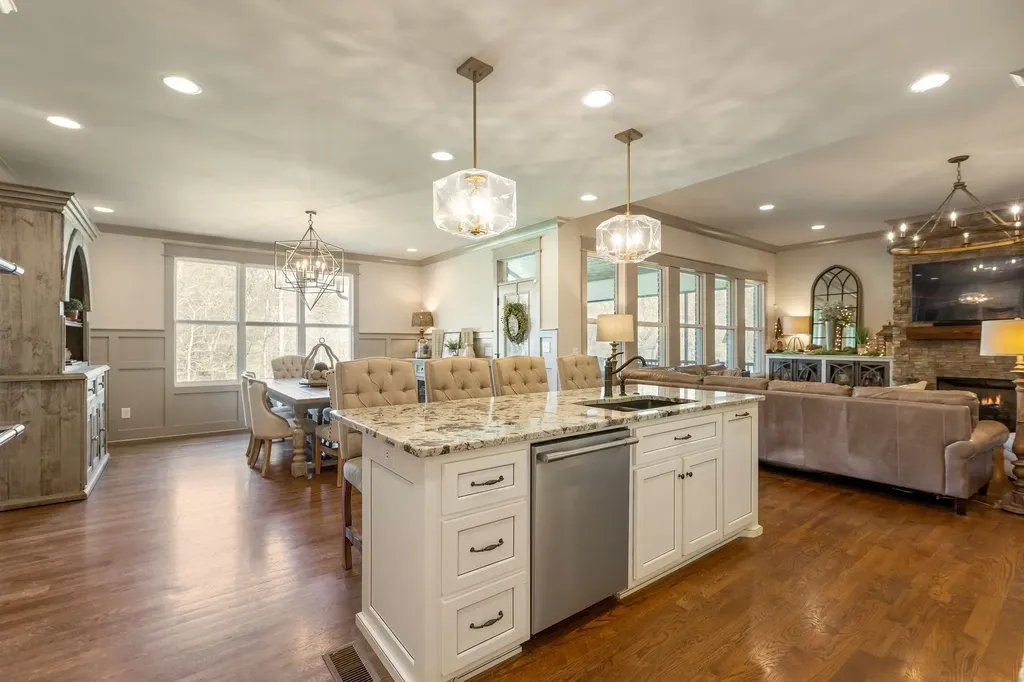 1070 Hideaway Road Columbia TN 38401