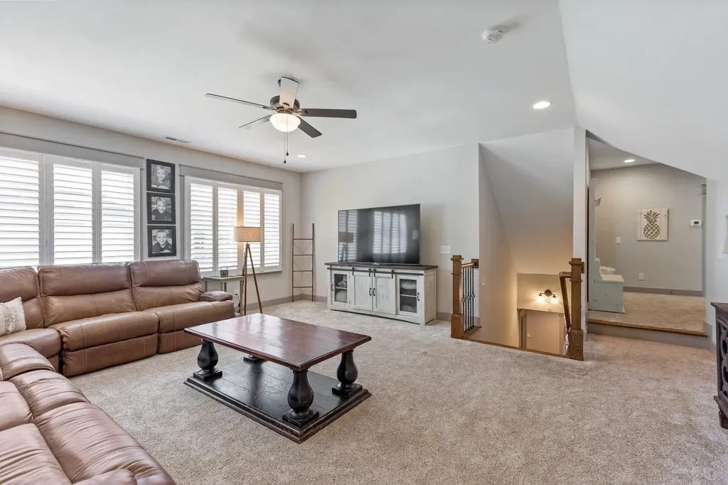 1070 Hideaway Road Columbia TN 38401