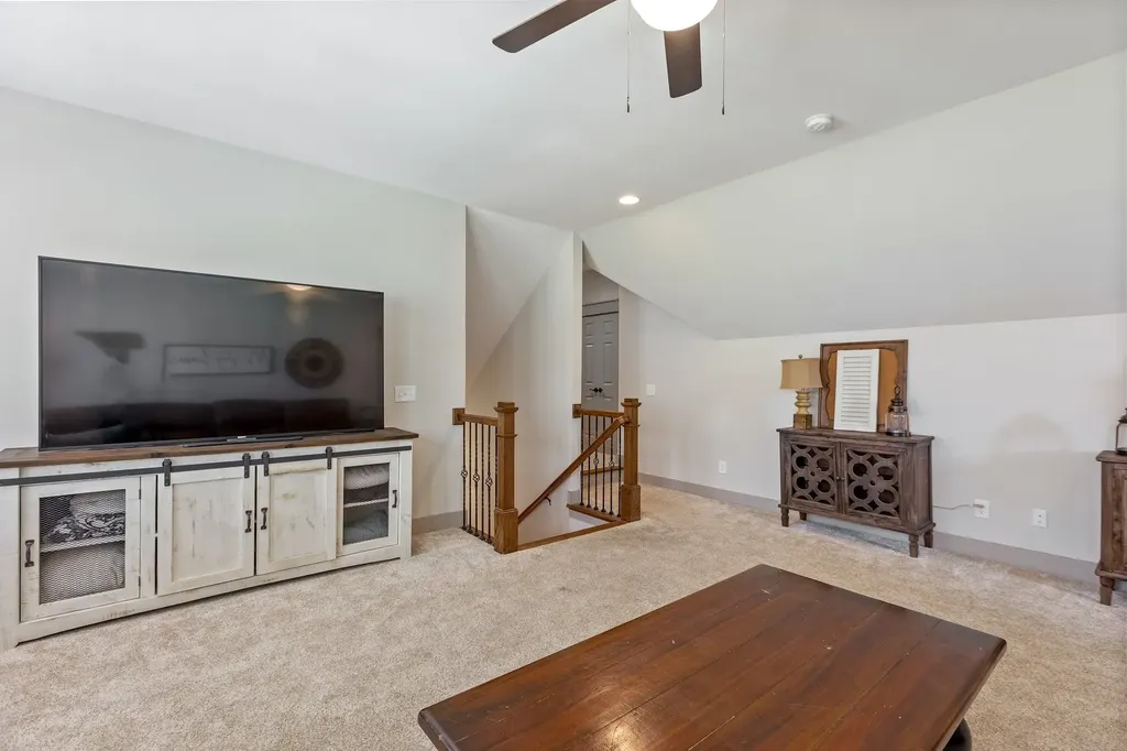 1070 Hideaway Road Columbia TN 38401