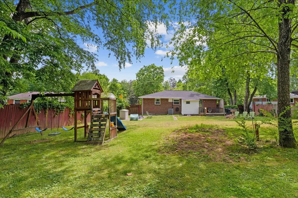 2920 Twin Lawn Drive Nashville TN 37214