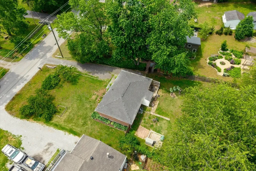 2920 Twin Lawn Drive Nashville TN 37214