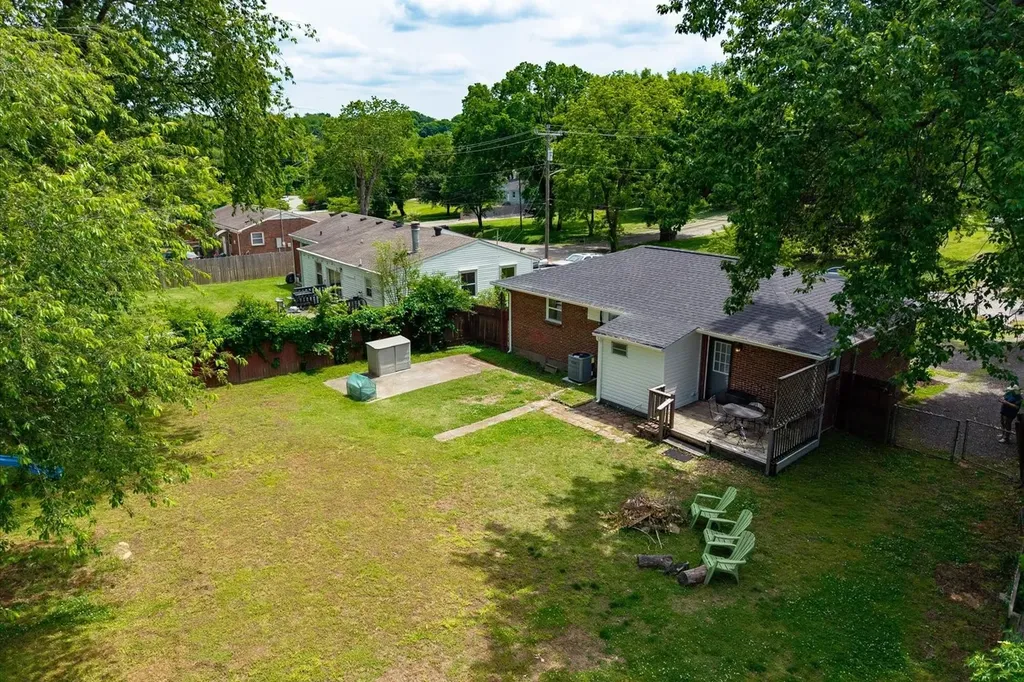 2920 Twin Lawn Drive Nashville TN 37214