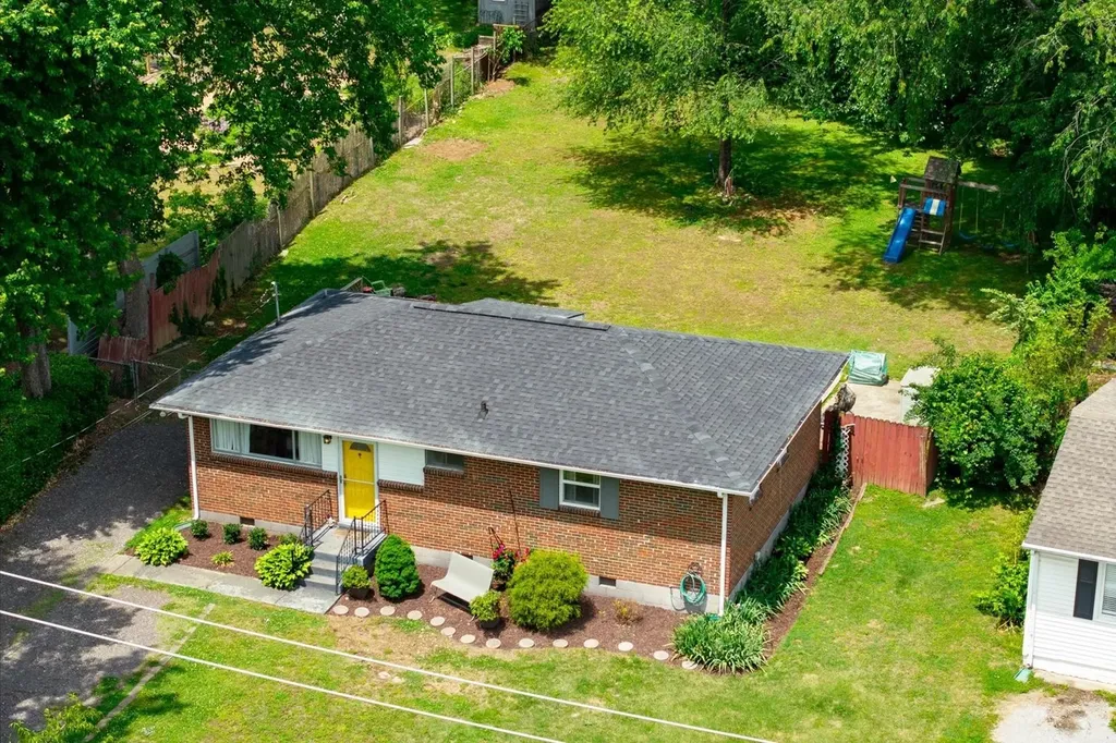 2920 Twin Lawn Drive Nashville TN 37214