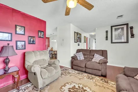1645 Hannibal Drive Oak Grove KY 42262