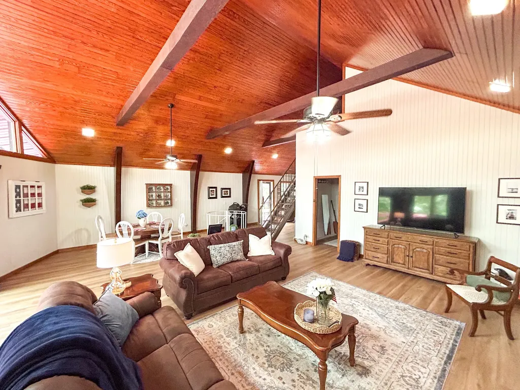 330 Russwood Drive Springville TN 38256