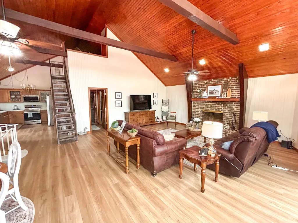 330 Russwood Drive Springville TN 38256