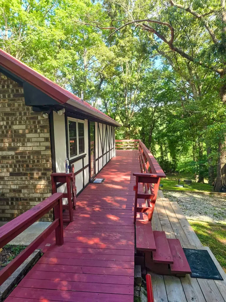 330 Russwood Drive Springville TN 38256