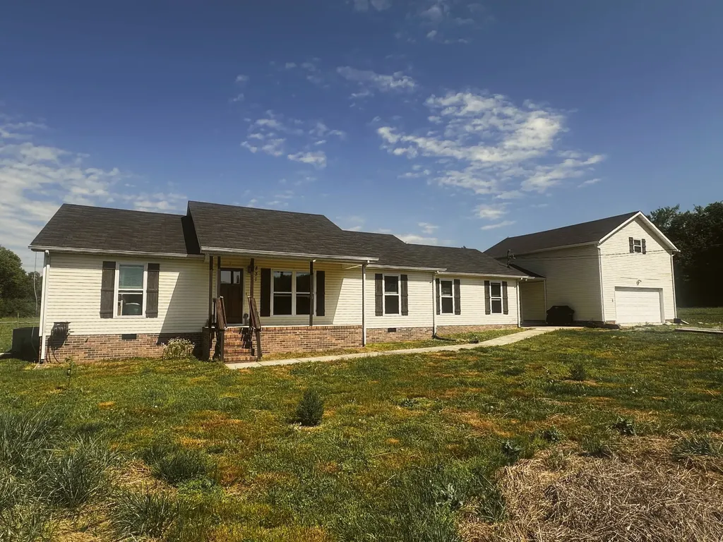 831 Philippi Road Wartrace TN 37183