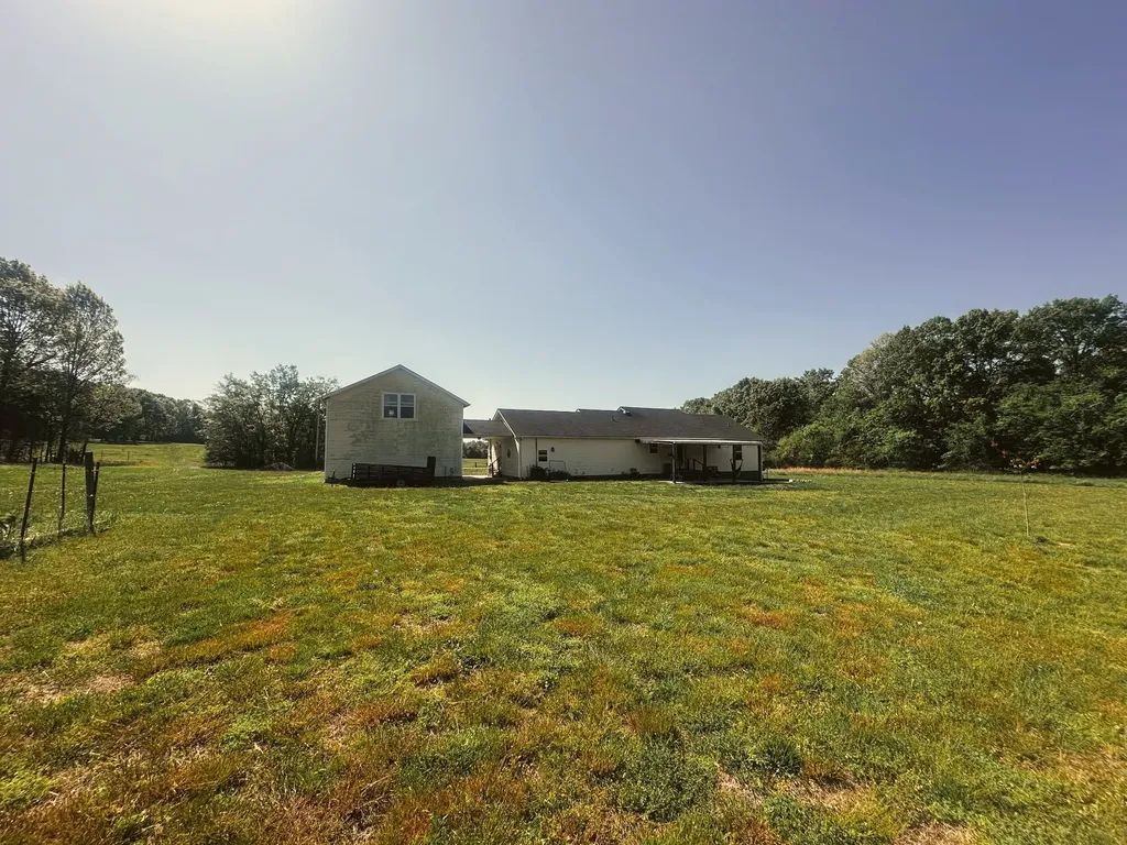 831 Philippi Road Wartrace TN 37183