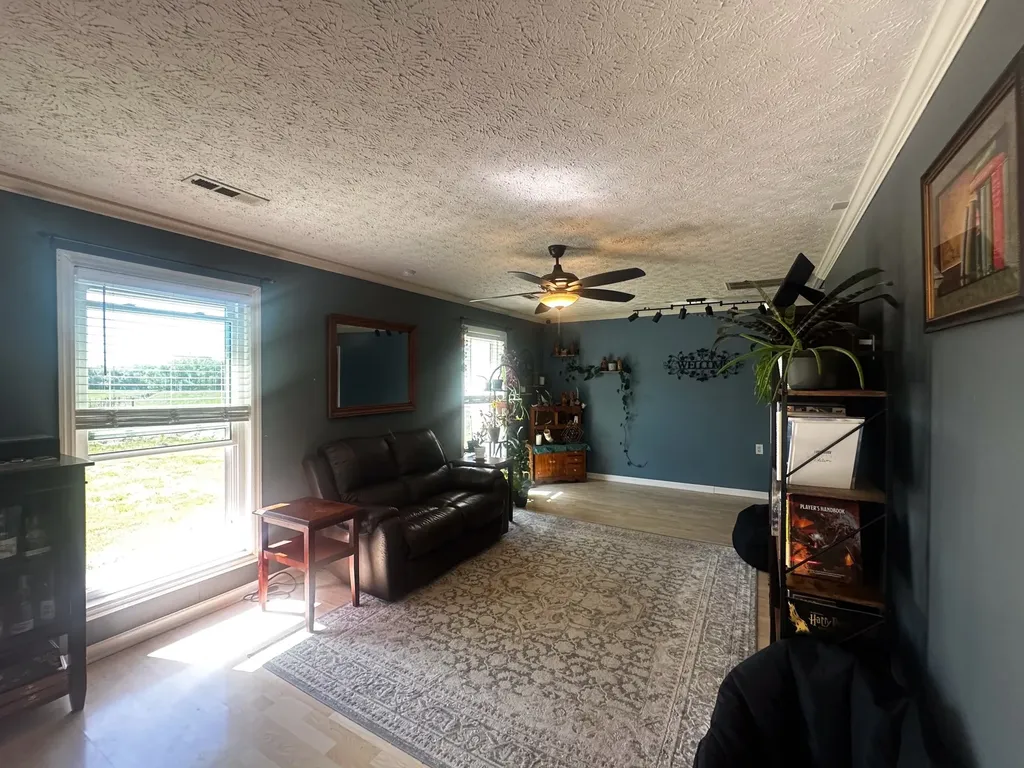 831 Philippi Road Wartrace TN 37183