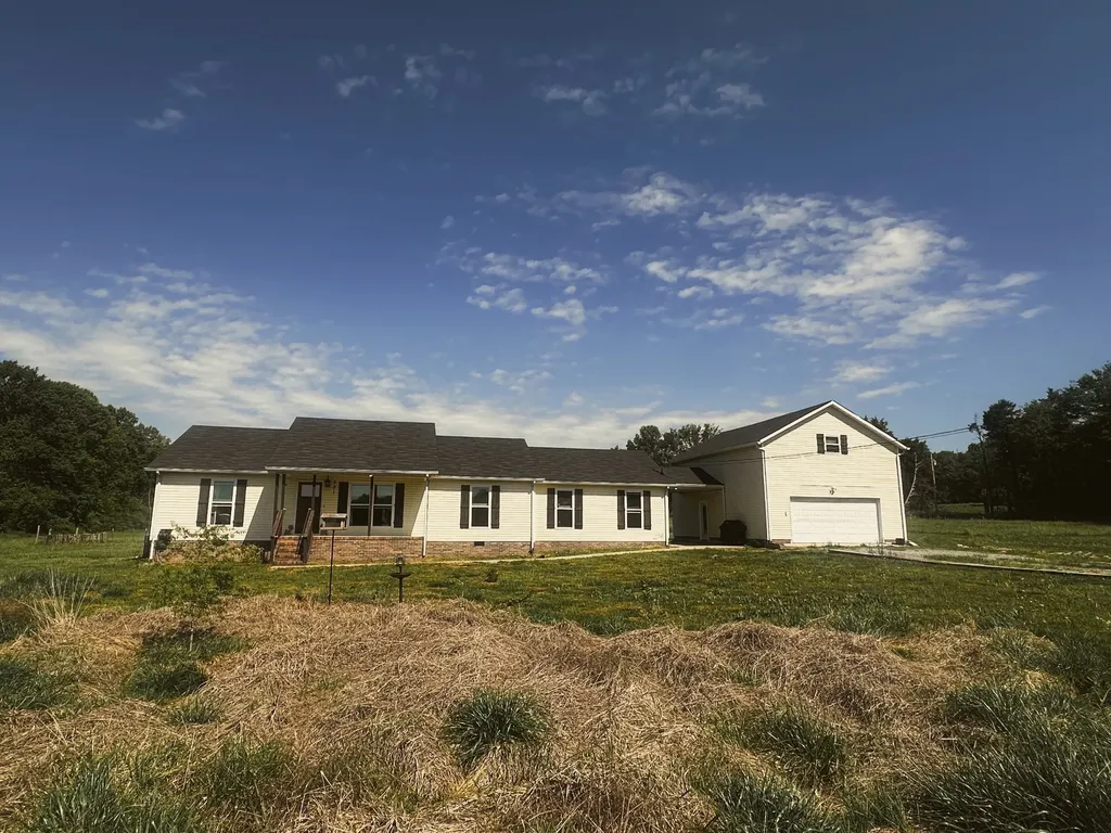 831 Philippi Road Wartrace TN 37183