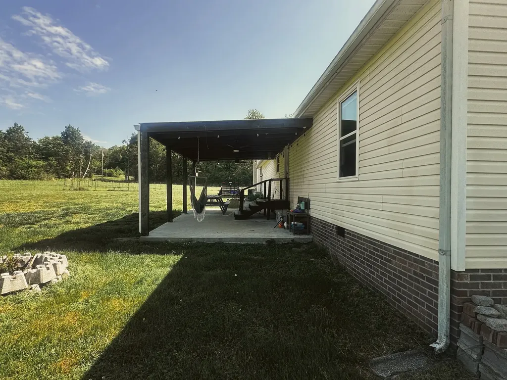 831 Philippi Road Wartrace TN 37183