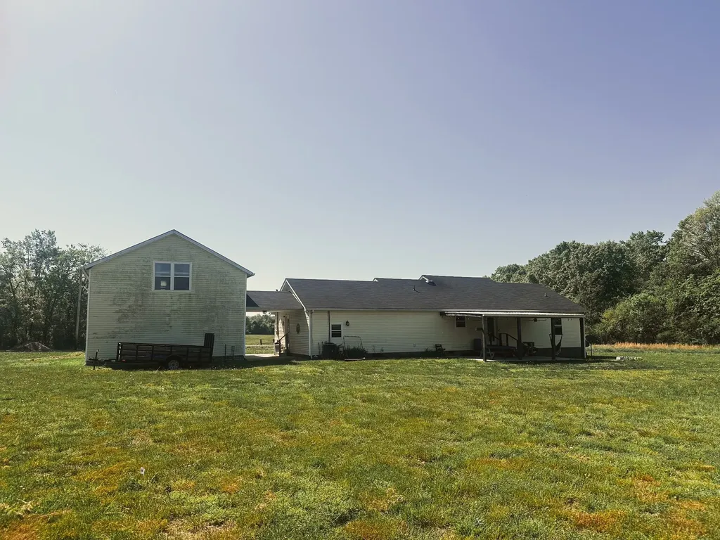 831 Philippi Road Wartrace TN 37183