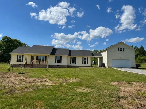 831 Philippi Road Wartrace TN 37183