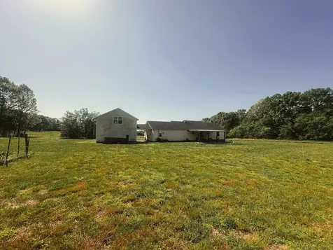 831 Philippi Road Wartrace TN 37183