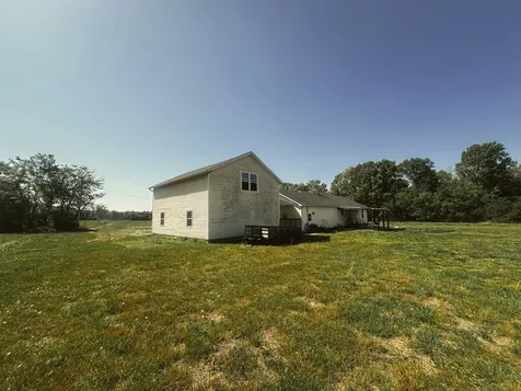 831 Philippi Road Wartrace TN 37183