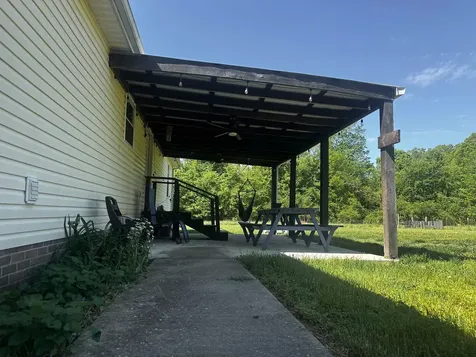 831 Philippi Road Wartrace TN 37183