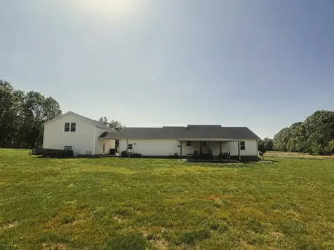 831 Philippi Road Wartrace TN 37183