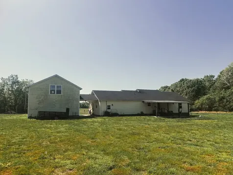 831 Philippi Road Wartrace TN 37183