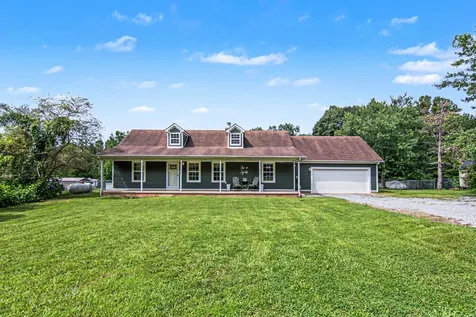 2723 Highway 12, N Chapmansboro TN 37035